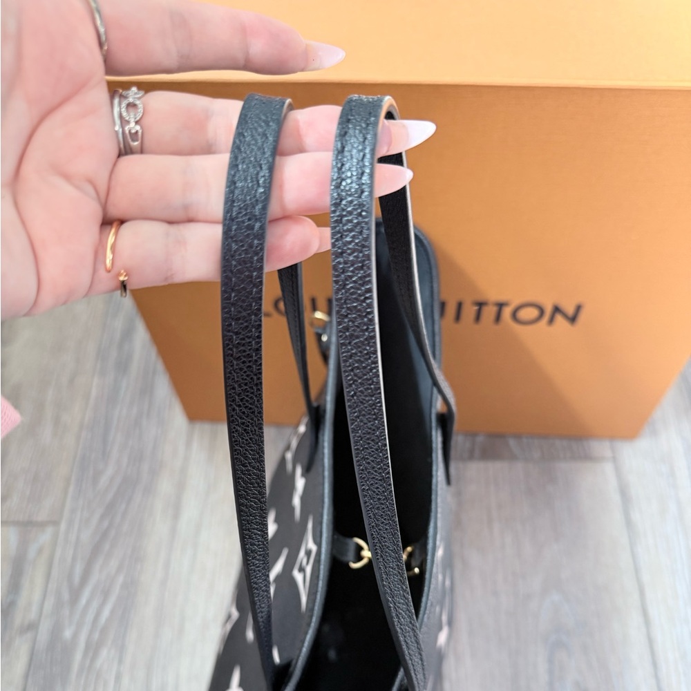 Louis Vuitton Neverfull MM - Picture 4 of 9